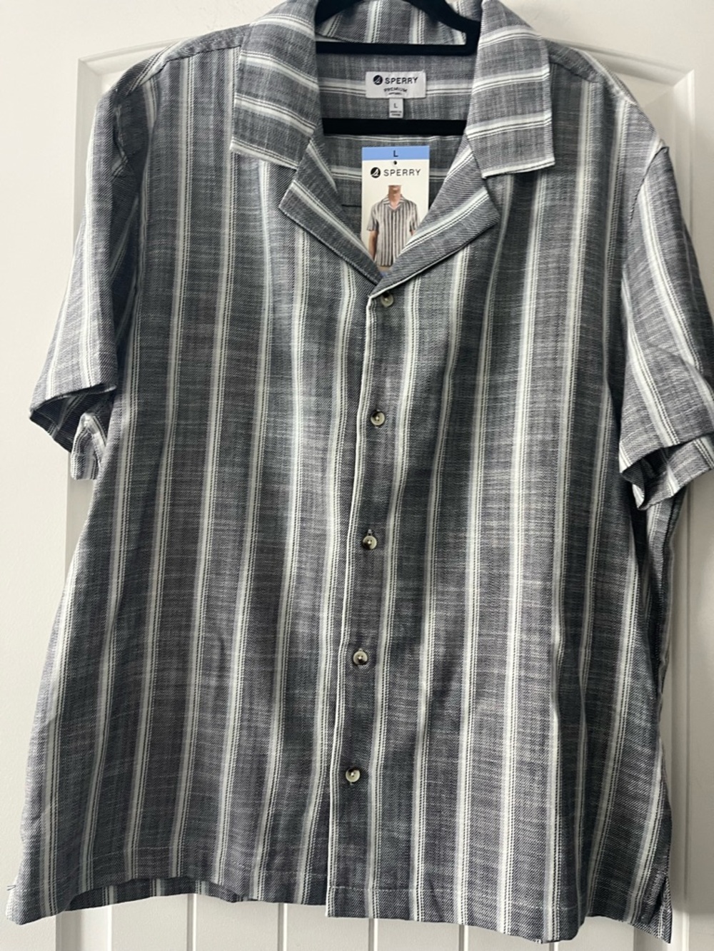 Sperry Men's Blue Striped  Short-Sleeve Button-Up Shirt